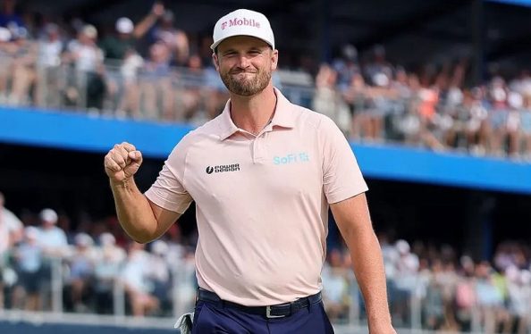 Wyndham Clark rallies to close with 3 straight birdies and win BMW Championship Wyndham Clark rallies to close with 3 straight birdies and win BMW Championship
